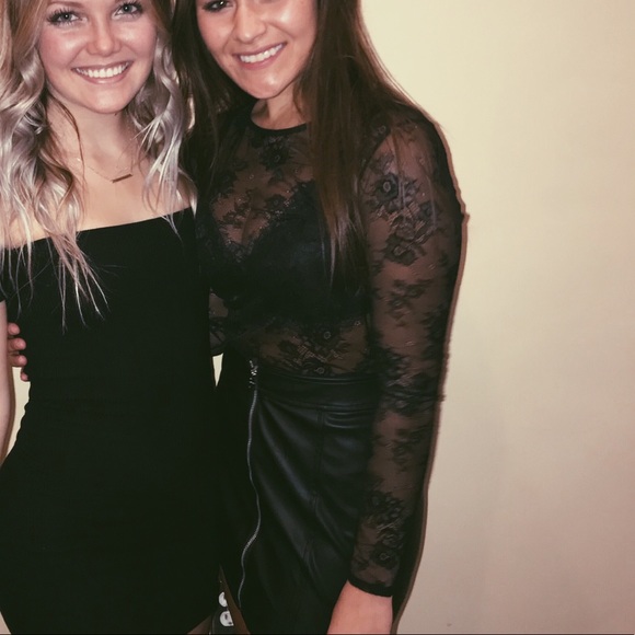 Forever21 sheer flower bodysuit - Picture 2 of 8